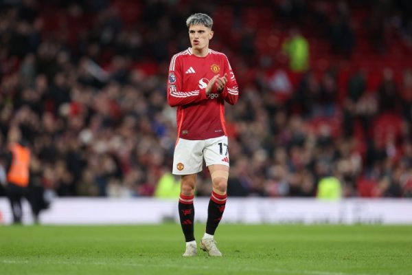 泰晤士：切尔西与曼联积极会谈，现已接近签下加纳乔