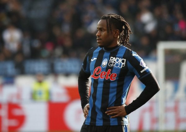 记者：国米可能4500万欧+浮动报价卢克曼，若还不够将放弃