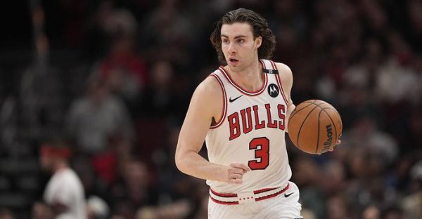 曝吉迪与公牛谈判的焦点为年薪数字 分歧差约800-1000万 曝吉迪与公牛谈判的焦点为年薪数字 分歧差约800-1000万