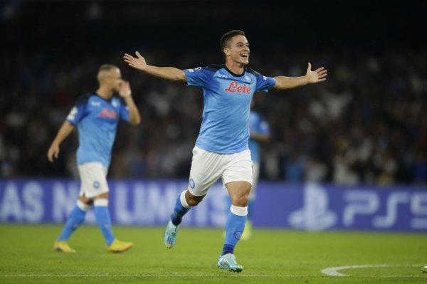 总价2600万欧,罗马诺:拉斯帕多里即将飞往马德里,加盟马竞在即 总价2600万欧,罗马诺:拉斯帕多里即将飞往马德里,加盟马竞在即