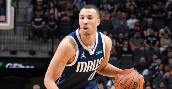 官宣：独行侠正式与丹特-埃克萨姆完成续约