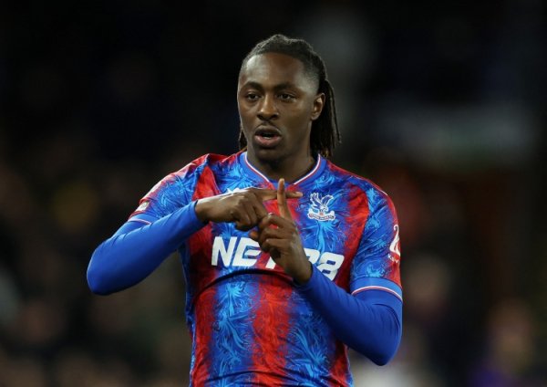 记者:埃泽的解约金将于周五到期,热刺正在与水晶宫谈判 记者:埃泽的解约金将于周五到期,热刺正在与水晶宫谈判