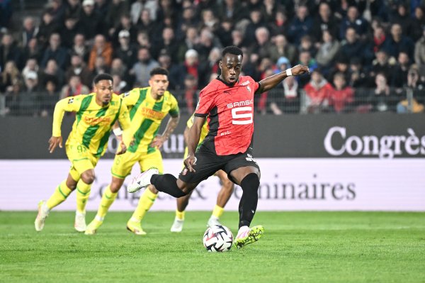 英媒：森林即将2600万镑签雷恩前场球员卡里姆恩多，还在谈麦卡蒂