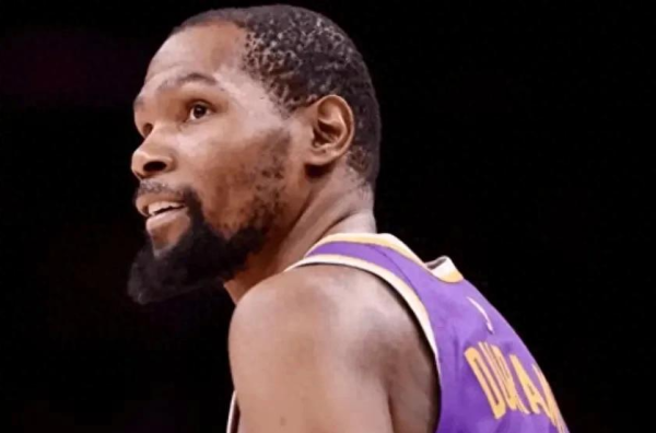 毕比: 火箭要迎合杜兰特的打法, 申京不再是球队的第一选择 毕比: 火箭要迎合杜兰特的打法, 申京不再是球队的第一选择